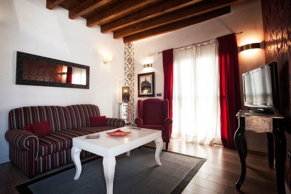 Singular Siete Revueltas Apartment Seville Ngoại thất bức ảnh