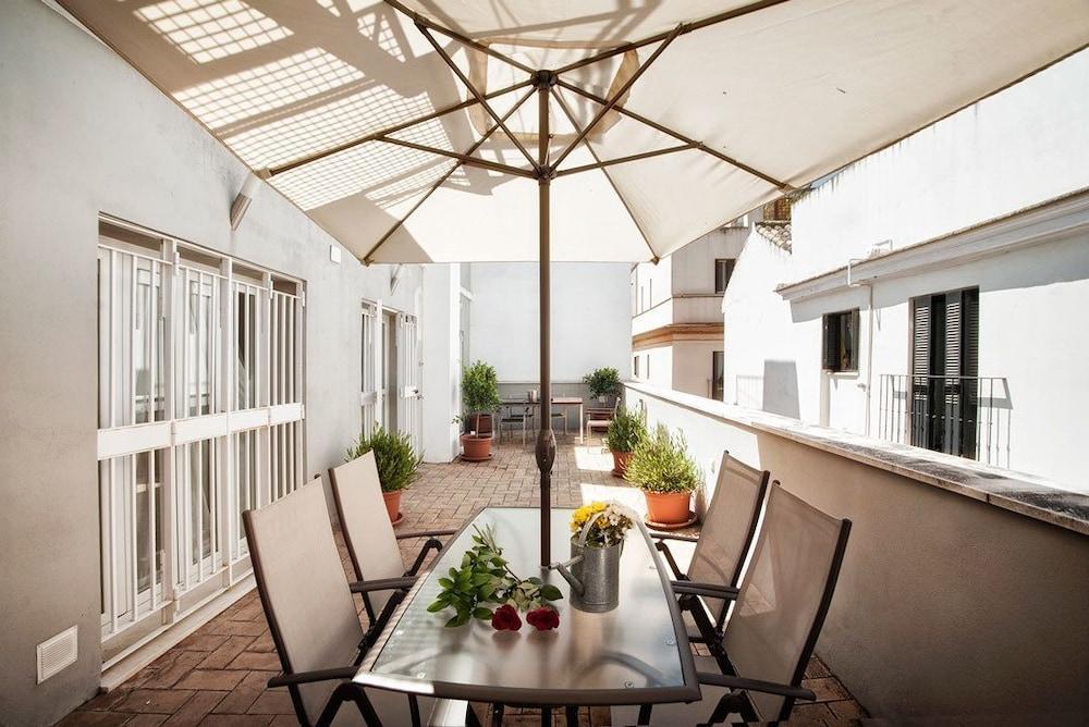 Singular Siete Revueltas Apartment Seville Ngoại thất bức ảnh