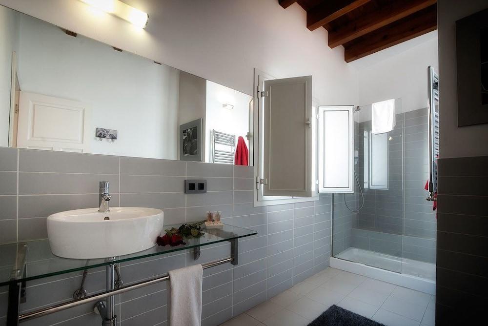 Singular Siete Revueltas Apartment Seville Ngoại thất bức ảnh
