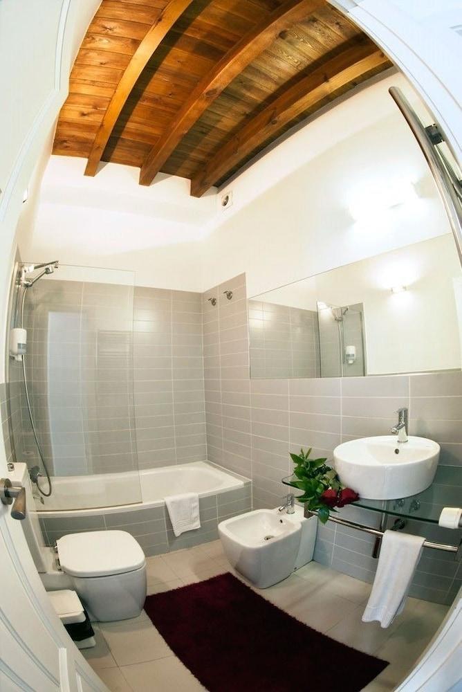 Singular Siete Revueltas Apartment Seville Ngoại thất bức ảnh